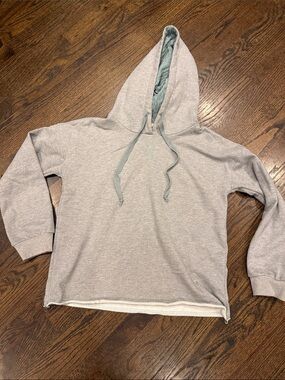 Light Gray Women's Hooded Pullover Sweater large